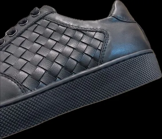 Men's men's shoes💰400【New style】🎍🎍⚠️BOTTEGA VENETA) BV fashionable and casual classic, classic on sale ⬆️⬆️! (High quality) only better than genuine products from counters! Top handcrafted woven decoration [strong]💯💯 Breathable mesh lining plus mixed sheepskin and original latex feet! Genuine rubber anti-slip outsole! ! Super comfortable! Welcome to compare the authentic products at the counter! 38 to 44 (45 can be customized